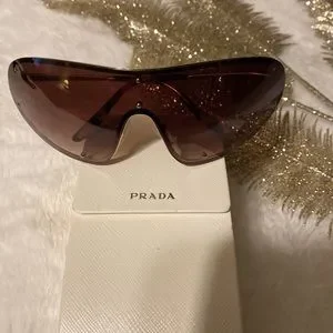 ?PRADA?Catwalk Shield Sunglasses Brown Gradient lenses Prada - PR 15WS Sunglasses | Specs Collective main image 3